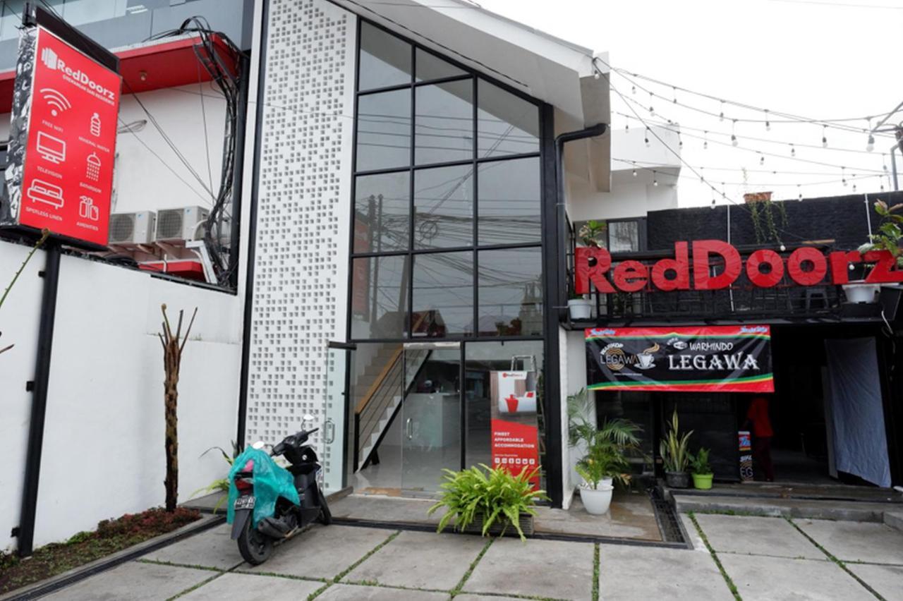 RedDoorz @ Demangan Sari Residence Pakualaman Buitenkant foto